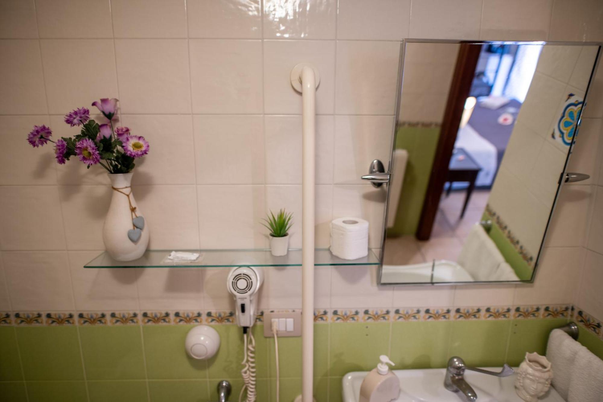 B&B Regina Carolina Caltagirone Exterior photo