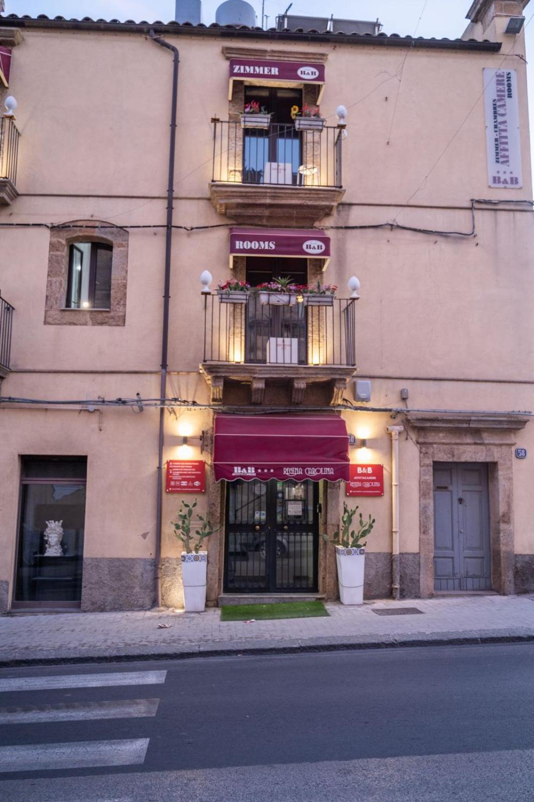 B&B Regina Carolina Caltagirone Exterior photo