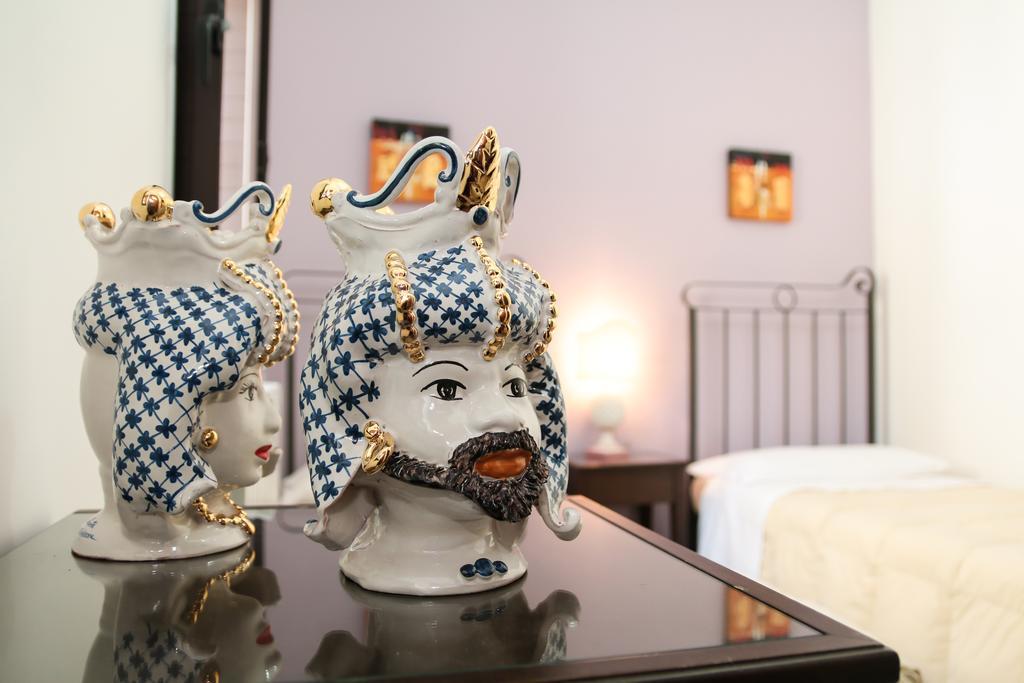 B&B Regina Carolina Caltagirone Exterior photo